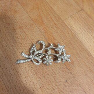 Broche med simili sten