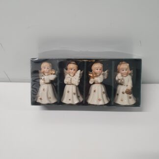 4 stk engle i porcelæn