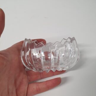 Lille skål i slebet glas