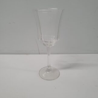 Kantet glas i klart glas
