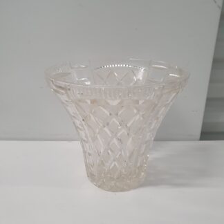 Krystal vase med slibninger