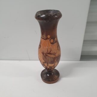 Vase i træ