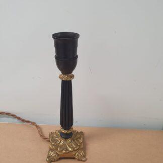 Bordlampe i messing