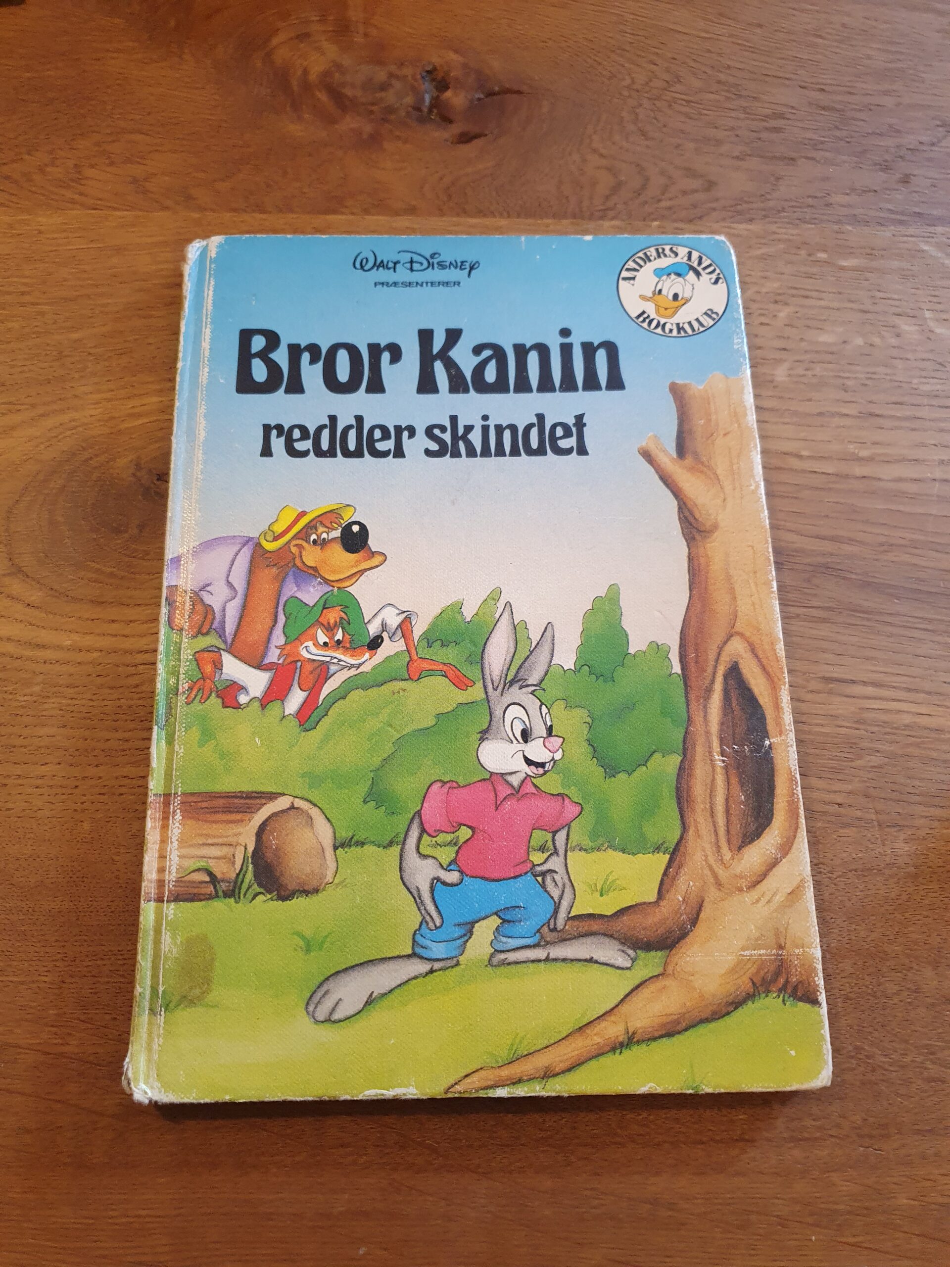Bror Kanin redder skindet