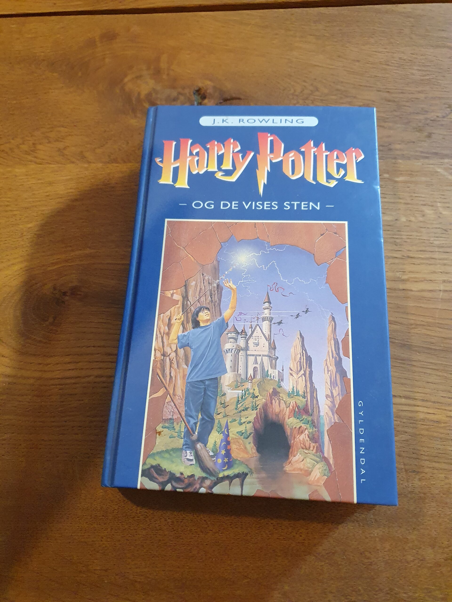Harry Potter og De Vises Sten - J.K. Rowling