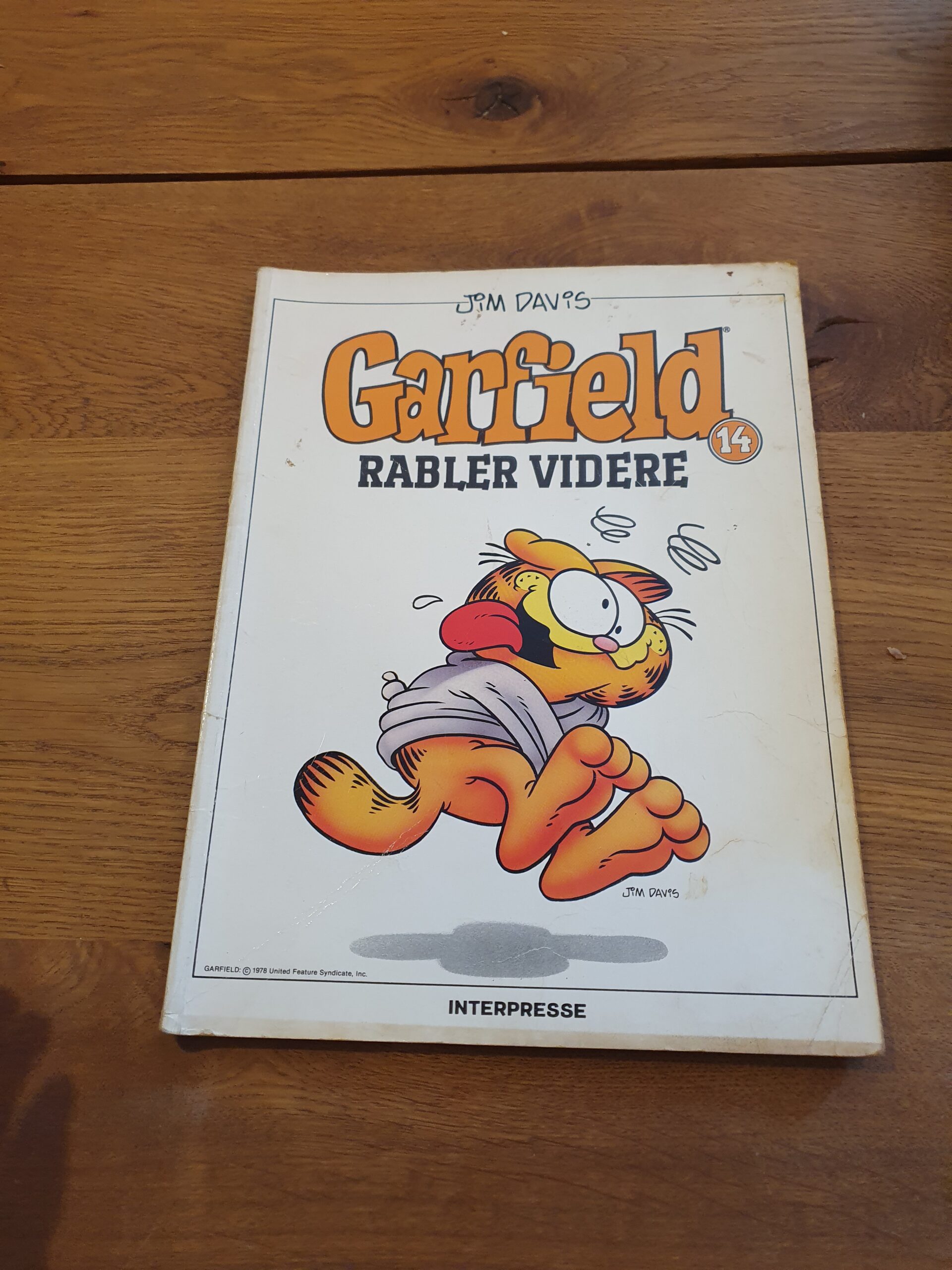 Garfield rabler videre nr 14 - Jim Davis