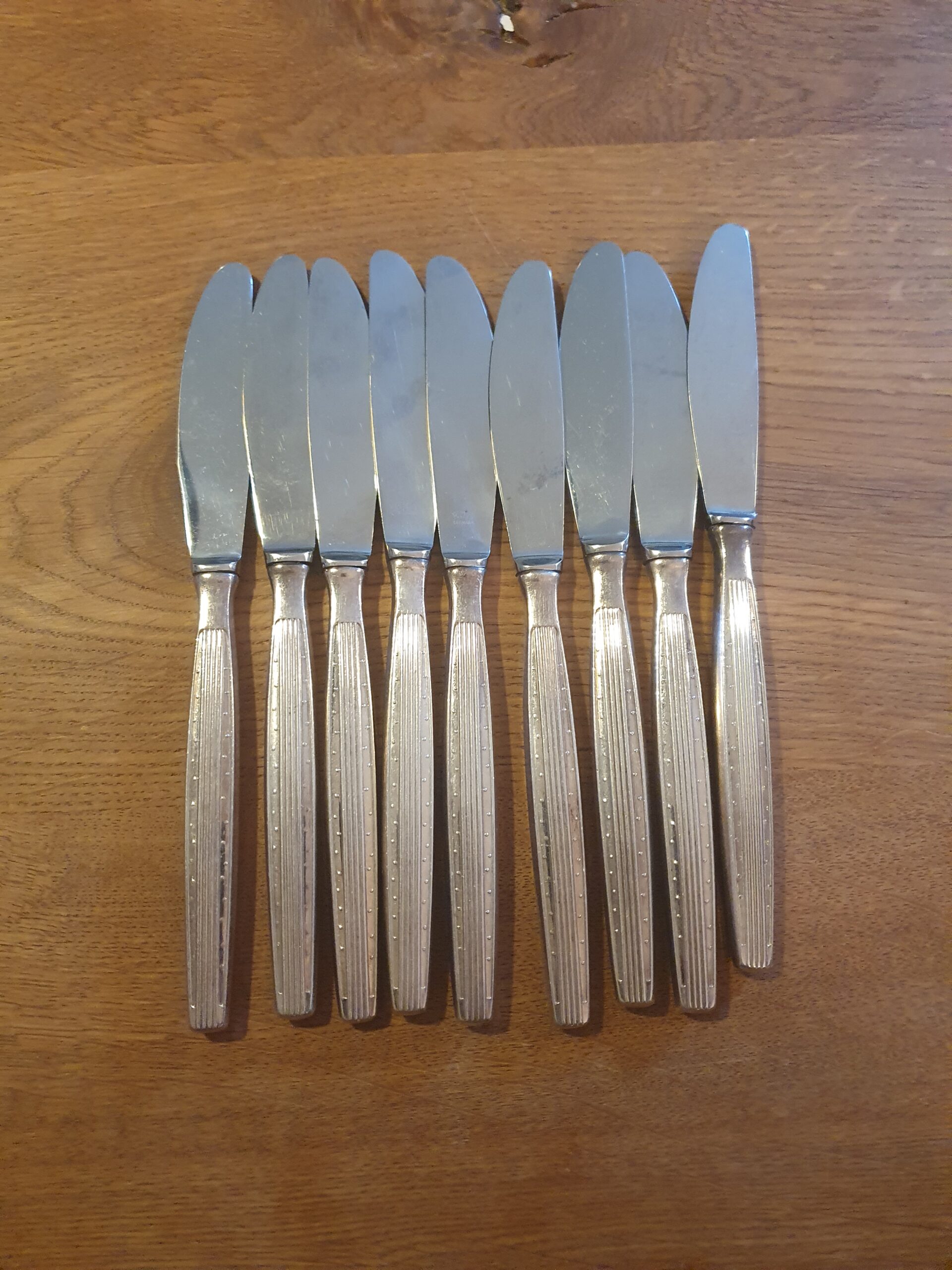 Knive i pletsølv