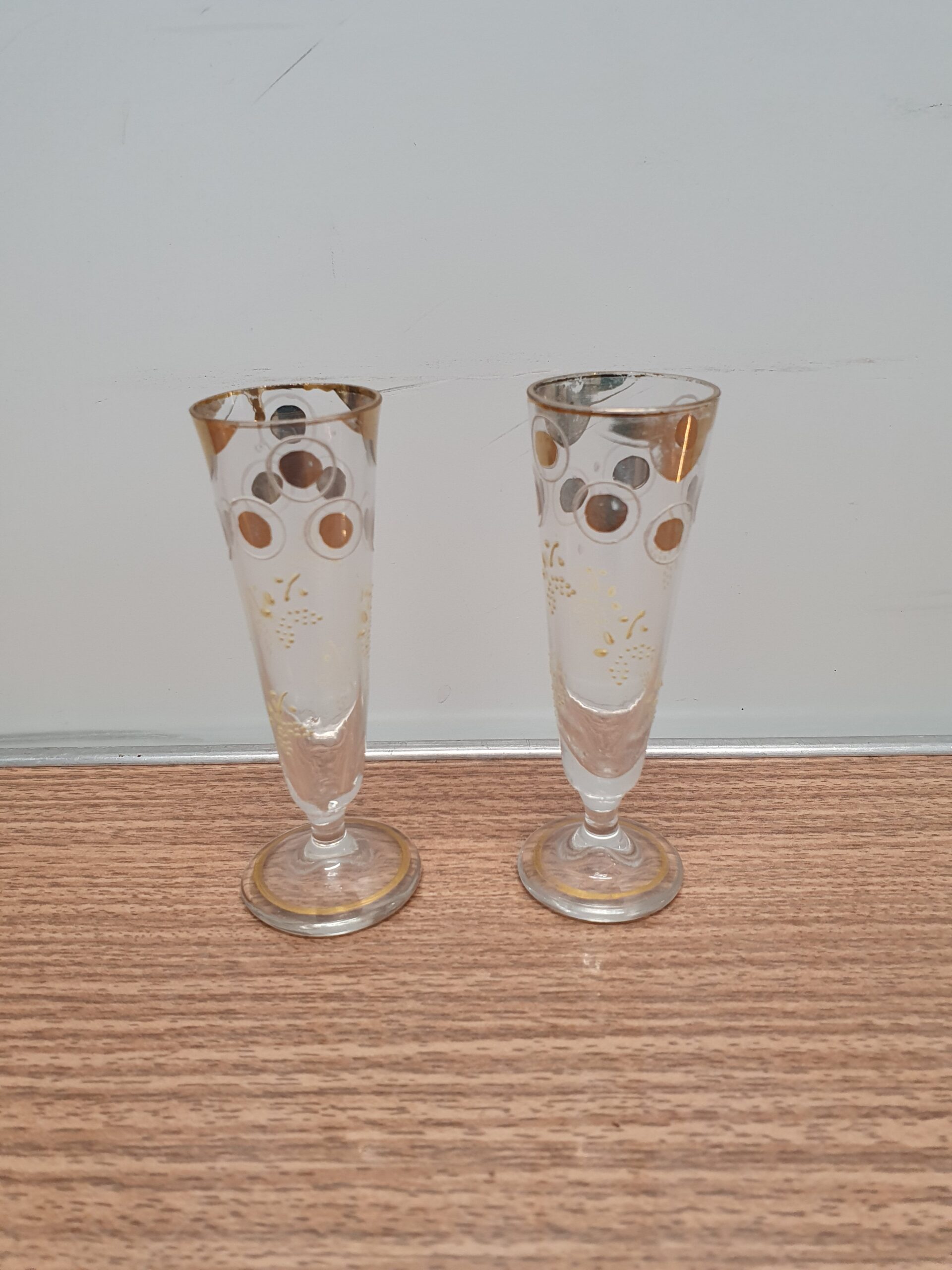 2 stk bemalet glas