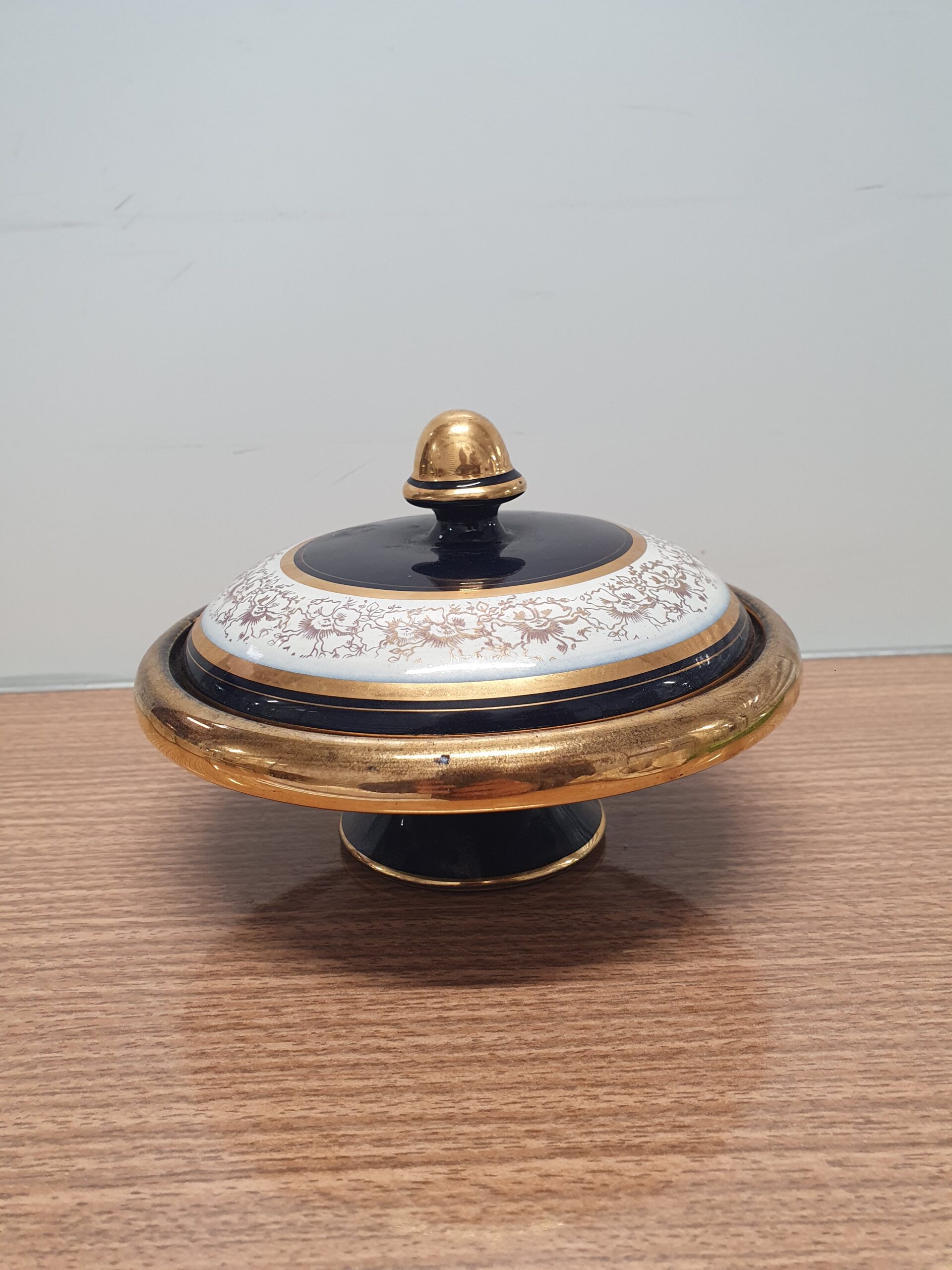 Lågskål i porcelæn