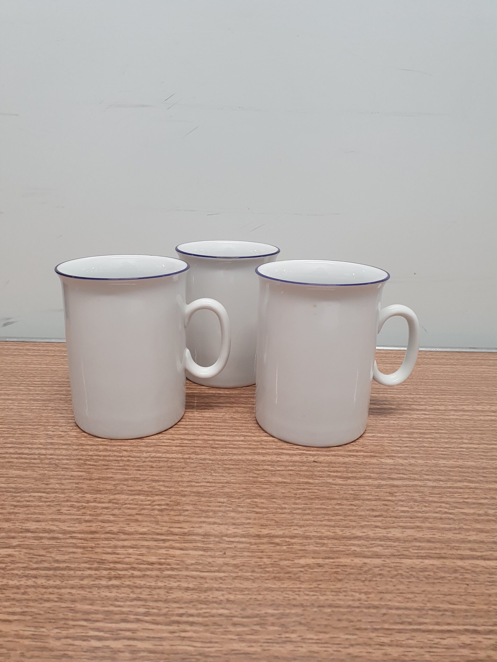 3 stk kopper i porcelæn