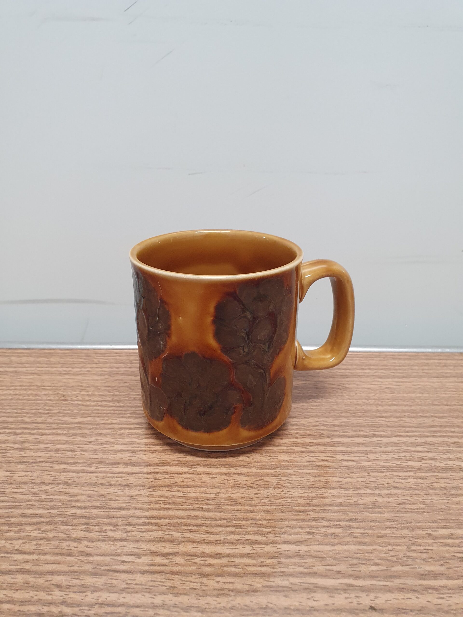 Engelsk kop i porcelæn