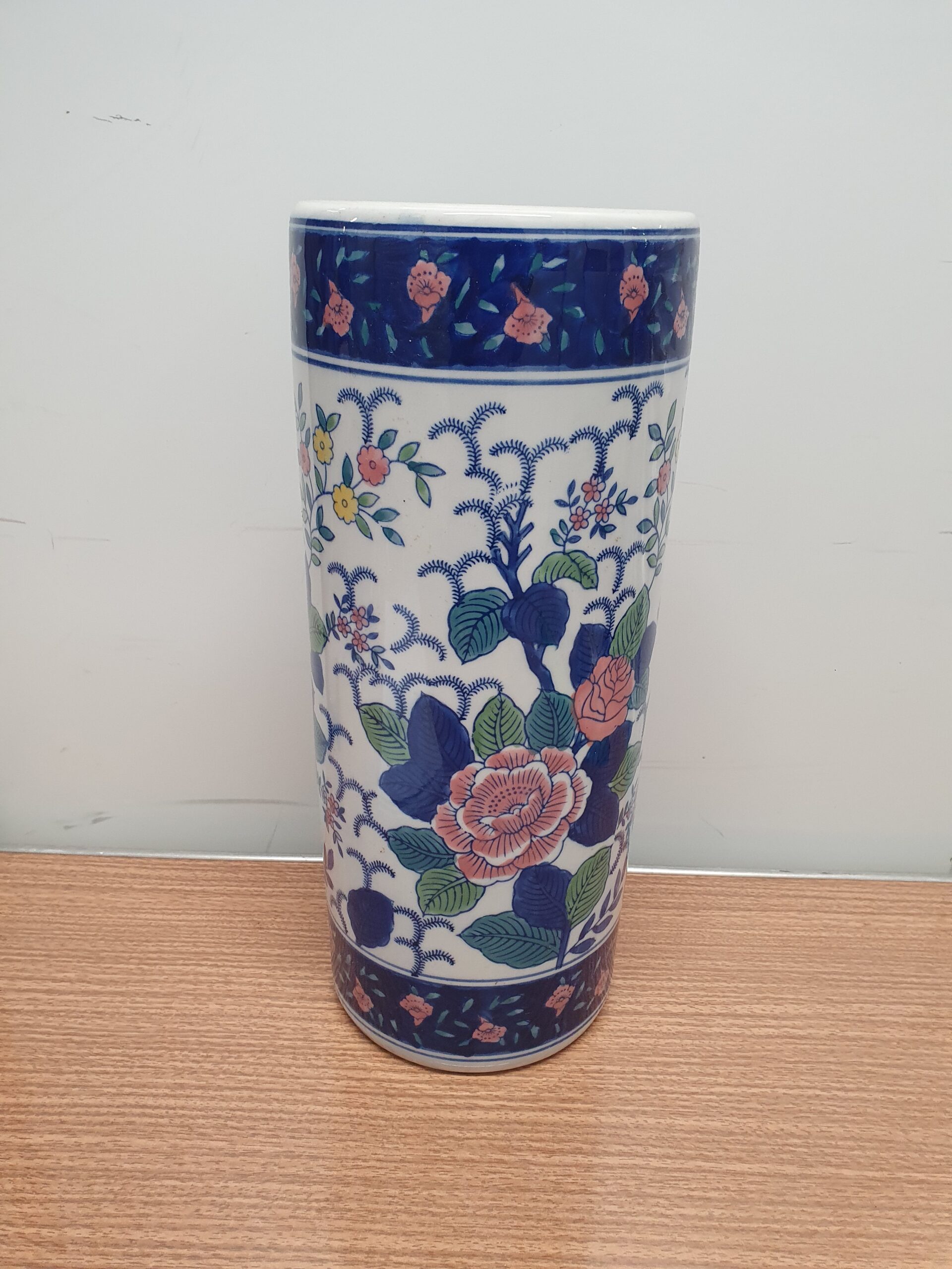 Stor kinesisk vase i porcelæn